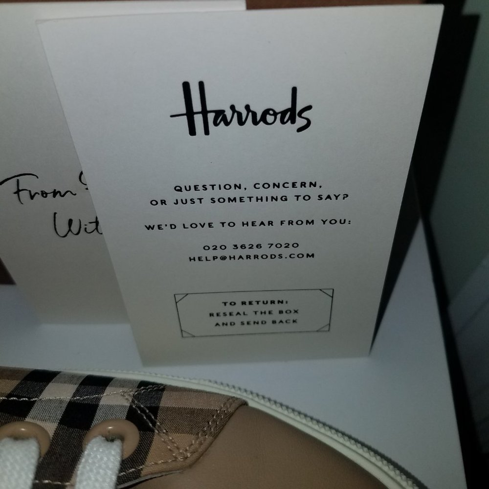 (SOLD) $429 BURBERRY Women's Albridge Vintage Ch Sneakers - Picture 8 of 16